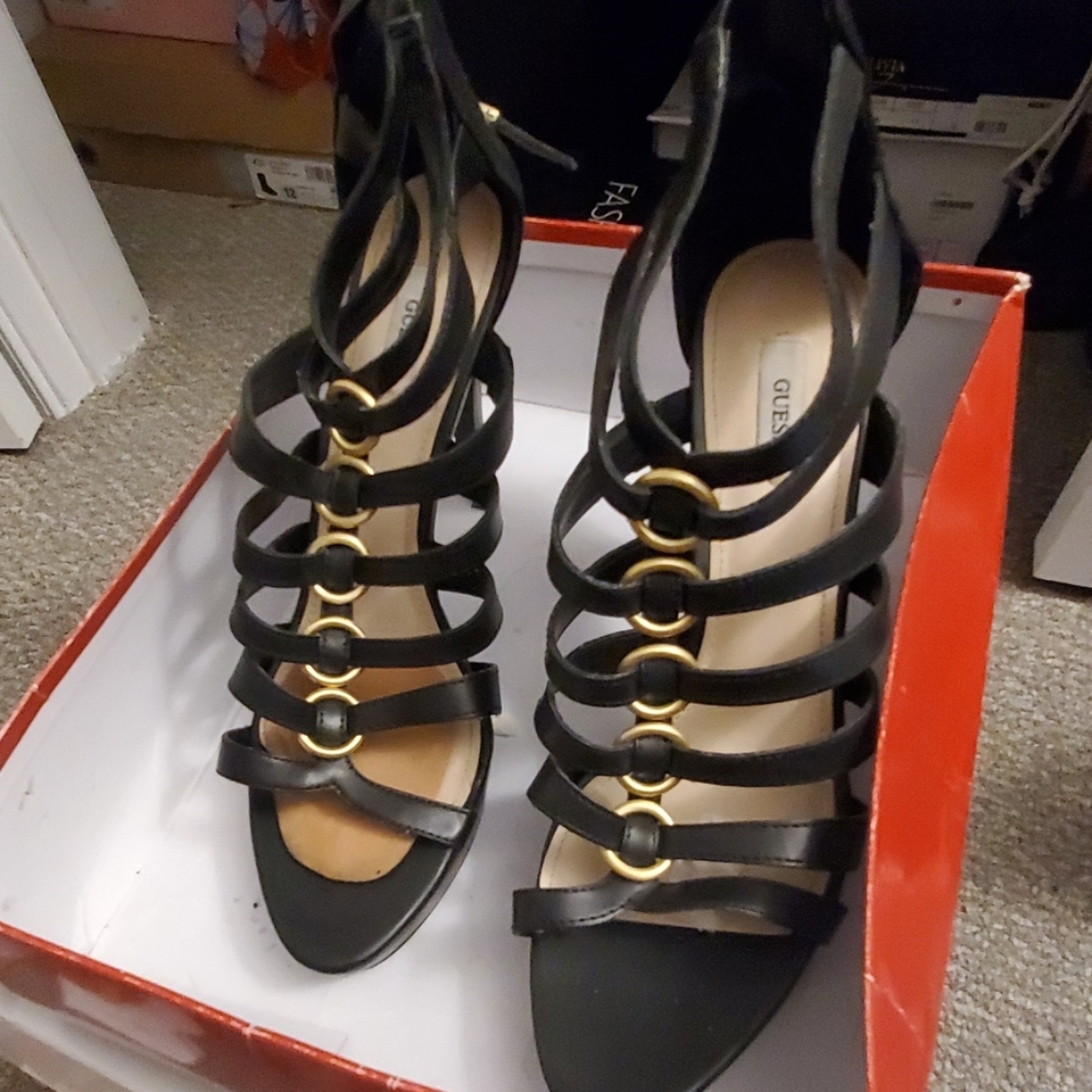Guess heels - Picture 3 of 4